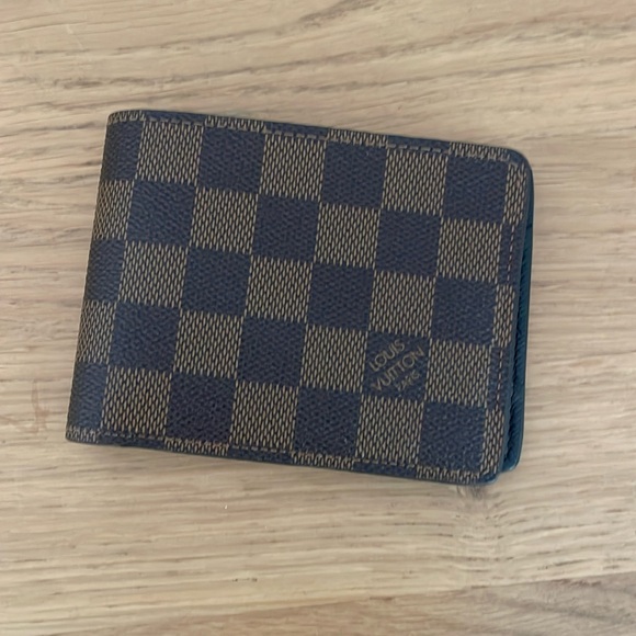 Louis Vuitton Slim Wallet - Picture 1 of 5